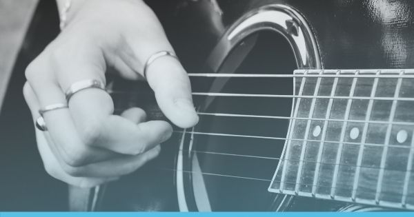 Best Guitars for Fingerstyle - blog cover